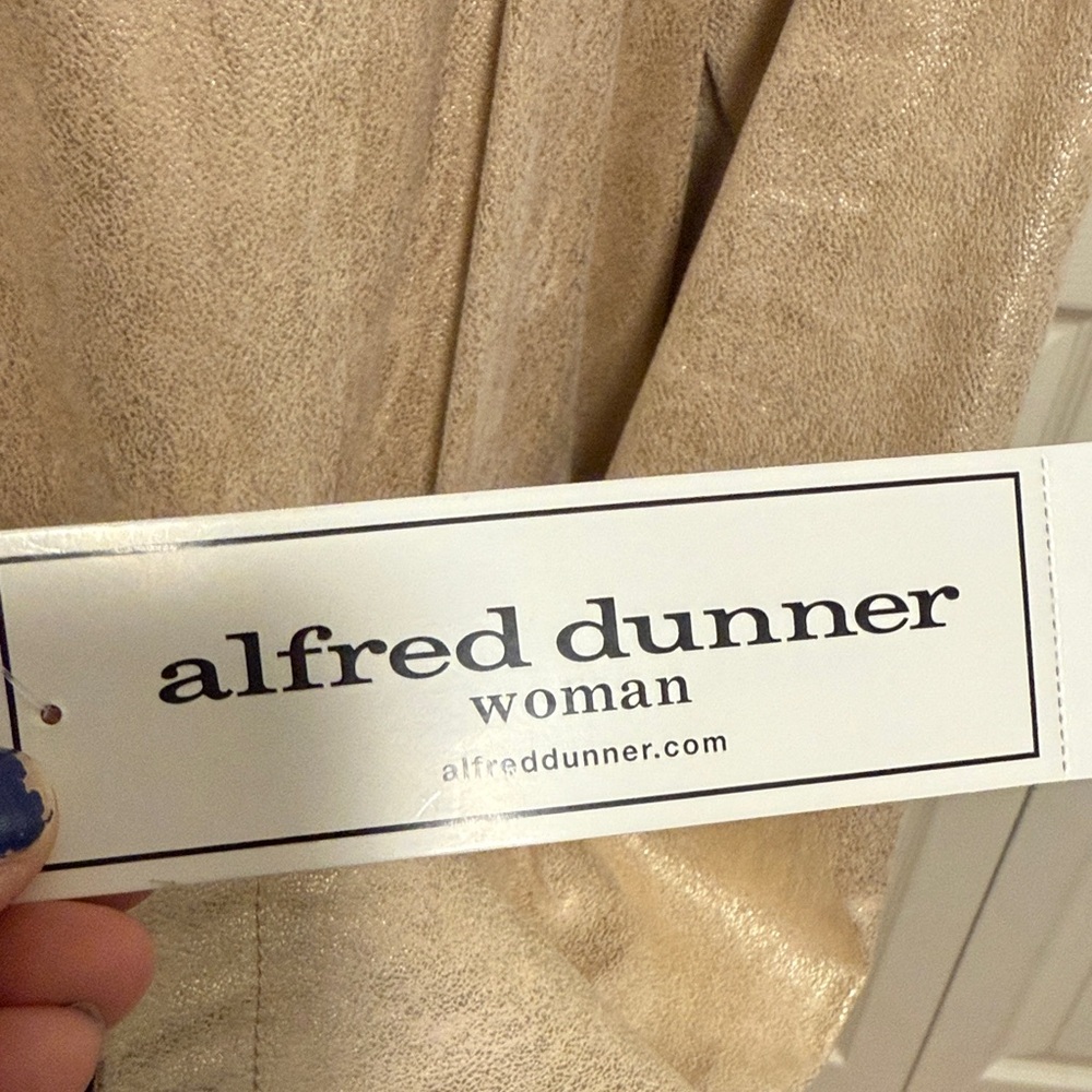 NWT, Alfred Dunner, size 3x, Metallic Gold Women's Jacket, gold studded details - Picture 5 of 8